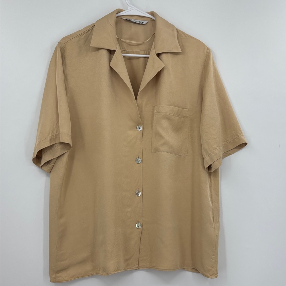 ZARA Womwen Tan Short Sleeve Shirt